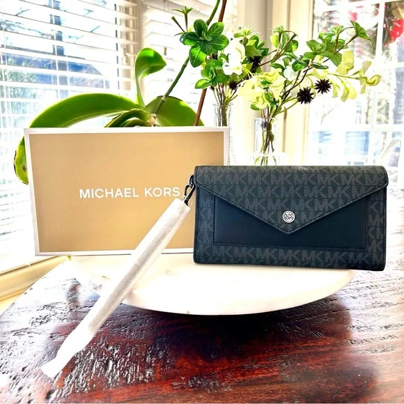 NWT Michael Kors Black Jetset Signature Logo Envelope Wristlet - Picture 3 of 13